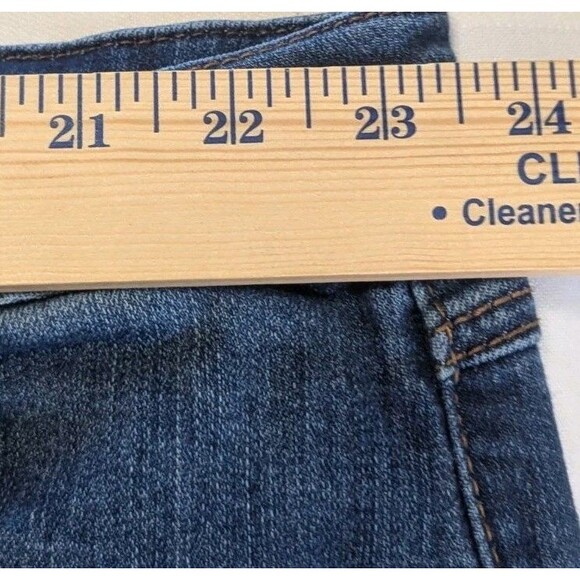 Avenue Women’s Plus Size 28 Boyfriend Capri Jeans Distressed Patch Cropped Denim - Picture 9 of 10